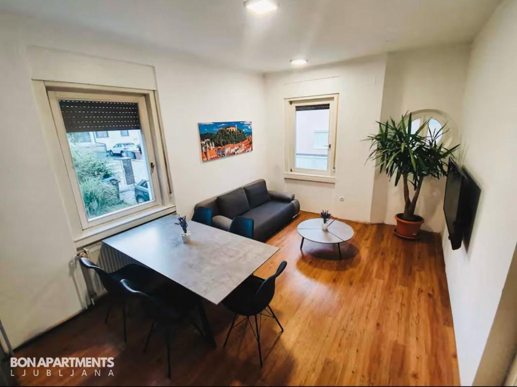 Huge Bbq Garden 2, Spacious Flat, Ac, Free Parking 2 류블랴나 외부 사진
